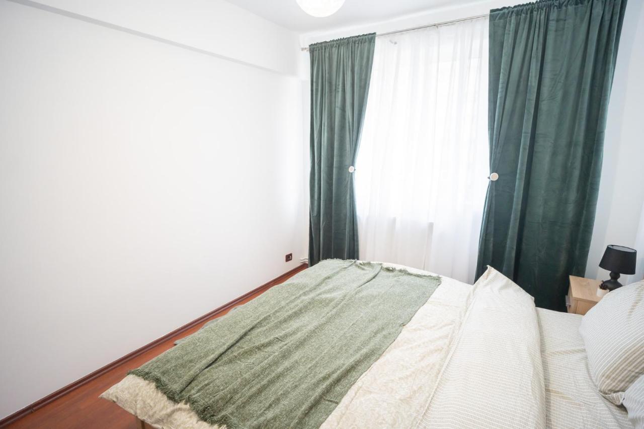 Spacious 2Br Dristor Apartment Boekarest Buitenkant foto