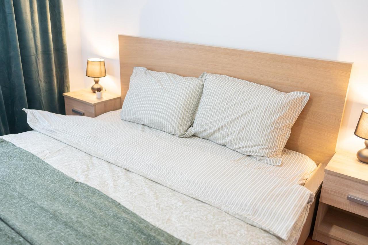 Spacious 2Br Dristor Apartment Boekarest Buitenkant foto
